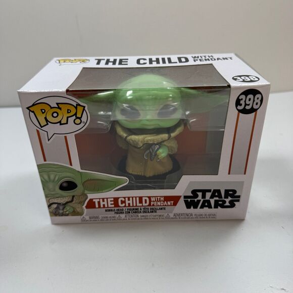 Funko Pop! The Mandalorian with Grogu #461 & The Child with Pendant #398 Star - Picture 6 of 9